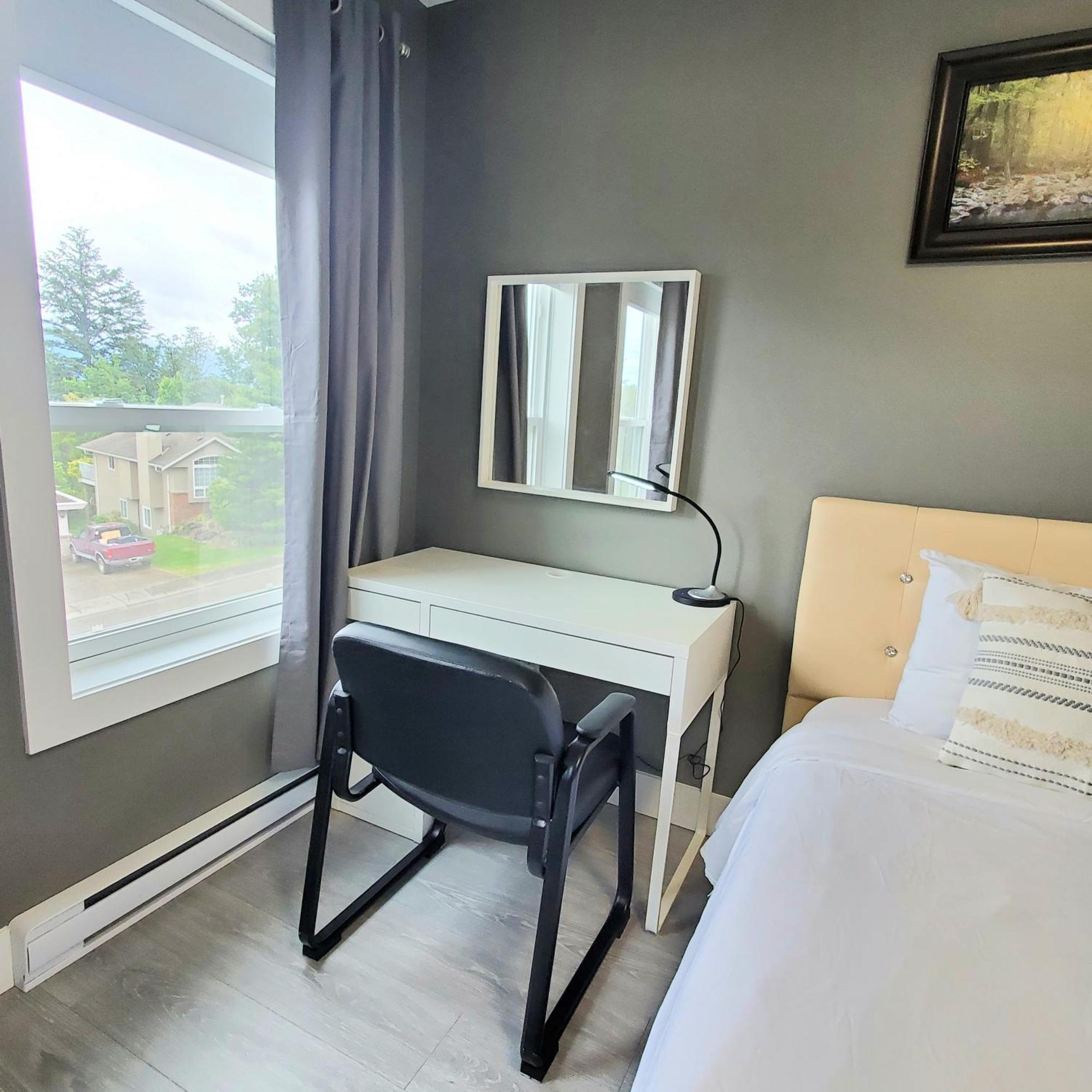 Mountain Retreat 3 Bedroom Garden House Near Heritage Park, Coliseum , Hwy 1, Fishing, Cultus Lake Chilliwack Zewnętrze zdjęcie