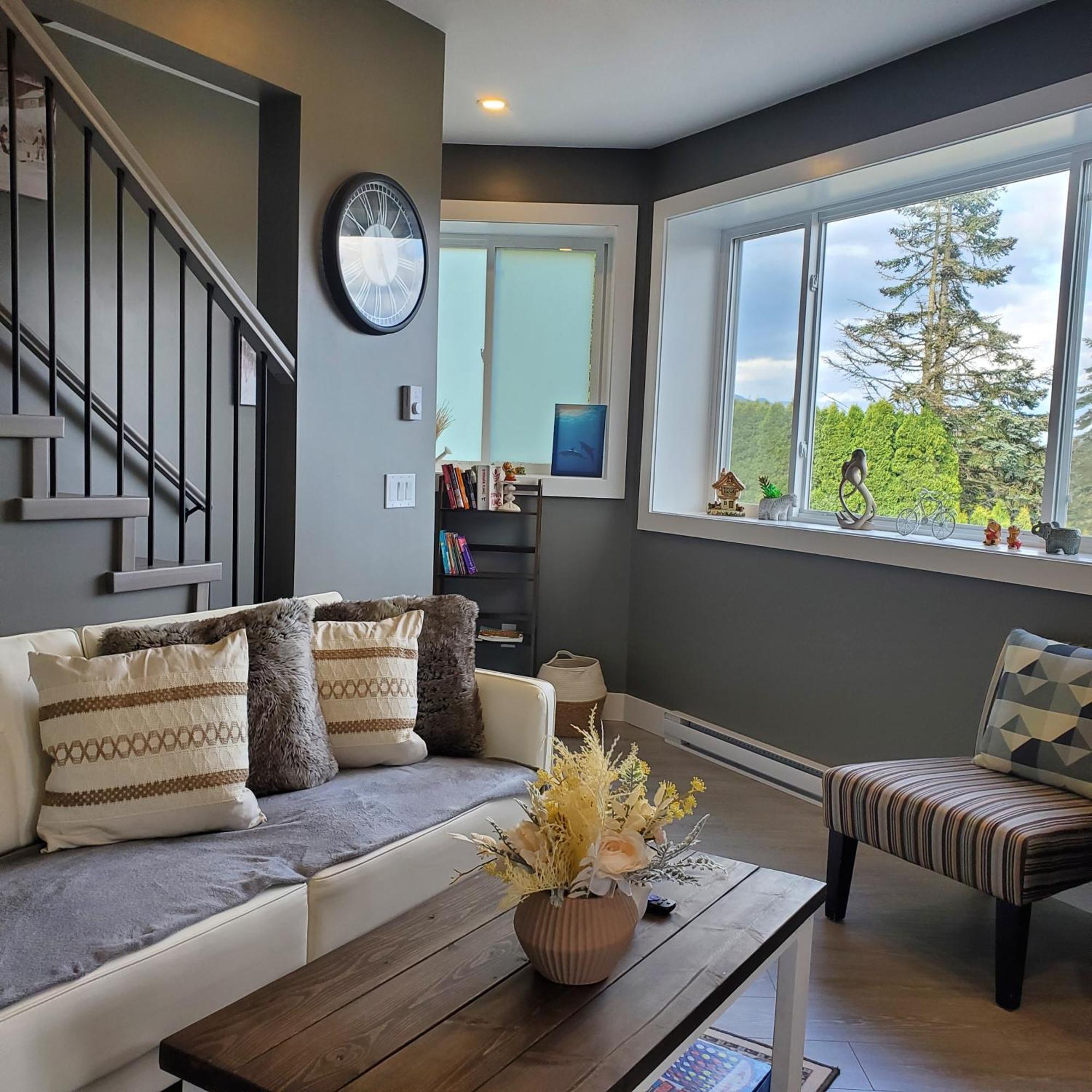 Mountain Retreat 3 Bedroom Garden House Near Heritage Park, Coliseum , Hwy 1, Fishing, Cultus Lake Chilliwack Zewnętrze zdjęcie
